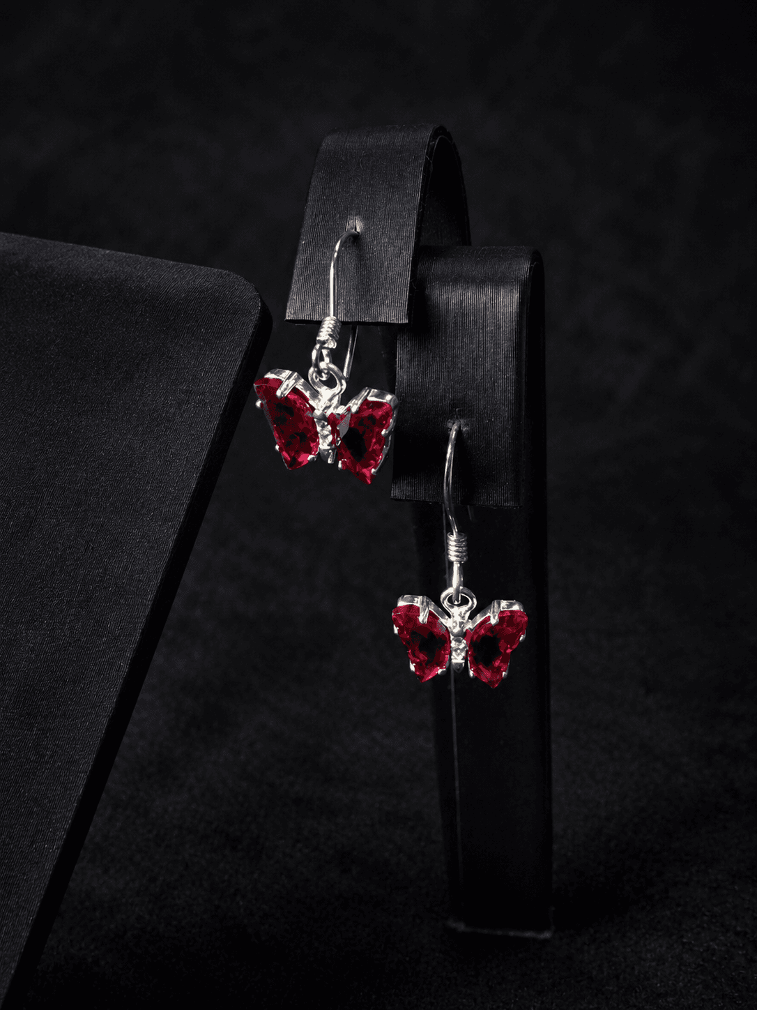 Aros mariposas hecho con cristal Swarovski plata italiana ley 925